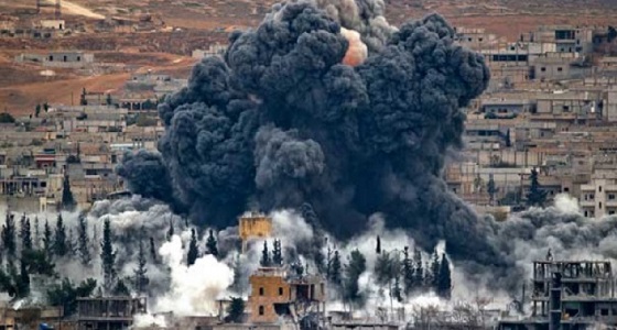 المرصد السوري: مقتل 30 شخصا جراء غارات جوية على ريف إدلب الجنوبي