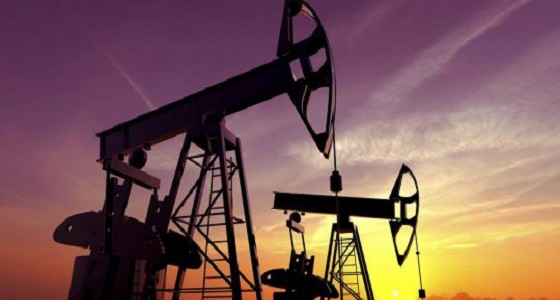 النفط يرتفع مع اقتراب فرض عقوبات على صادرات إيران