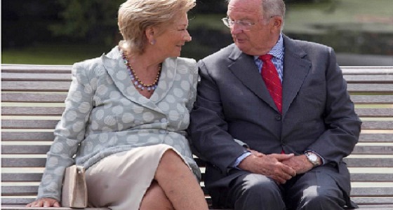 منع ملك بلجيكا السابق وعقيلته من الدخول إلى نادِ لارتدائه ” الشورت ” !