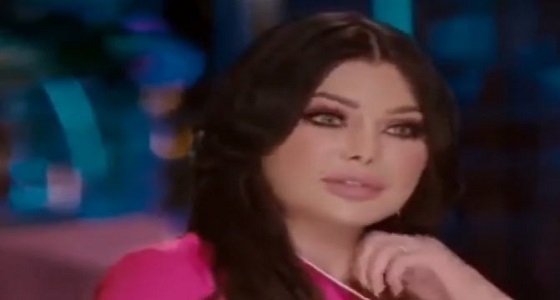 هيفاء وهبى: تنكرت بـ ” الخمار ” في إحدى البلدن العربية