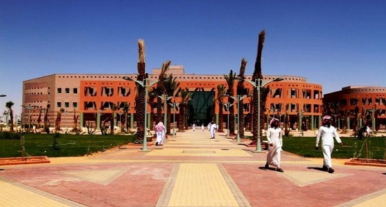 مدير جامعة الجوف يكشف أسباب خلو الجامعات من الأكاديميين السعوديين