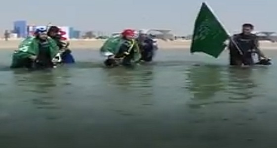بالفيديو.. 40 فتاة سعودية يخضن تجربة تعلم الغوص في الدمام