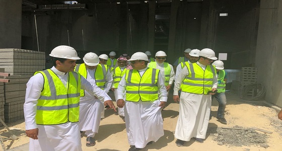 أمين الشرقية يطلع على سير أعمال مشروع تطوير وسط العوامية
