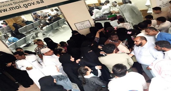 الجوازات تحمل ” التعليم ” مسؤولية زحام بصمة الطلاب