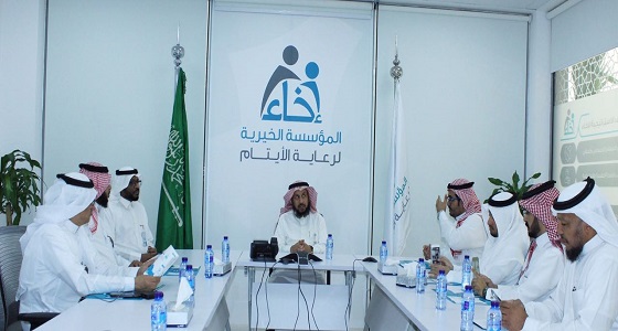 ” إعلاميون مبادرون ” يزورون ” إخاء ” لرعاية الأيتام