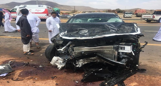 إصطدام سيارة بالمصلين في الحرجة.. والأهالي يطالبون بمطبات صناعية