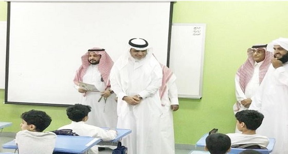 بالفيديو والصور.. وزير التعليم وأمير الرياض بالنيابة يزوران مدارس المنطقة