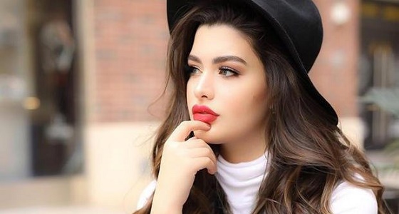 روان بنت حسين تنافس مدونات الموضة بإطلالات ساحرة