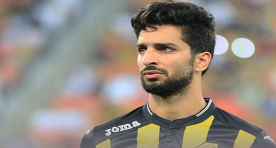بعد التفريط في خدماته.. فهد الأنصاري: رغبتي كانت الاستمرار مع الاتحاد