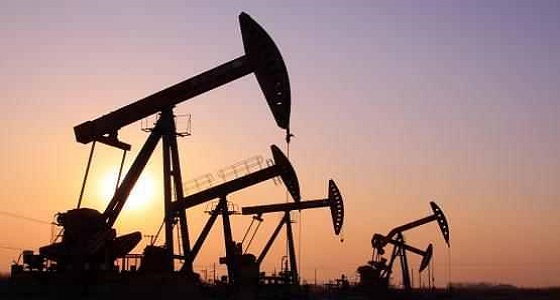 ارتفاع أسعار النفط قرابة أعلى مستوياتها في 4 سنوات