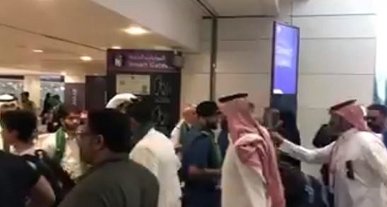 بالفيديو.. مطار دبي يحتفل باليوم الوطني على طريقته الخاصة