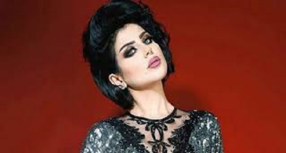 بالفيديو.. معجب سعودي يفاجئ حليمة بولند بهدية ثمنها 3 مليون ريال