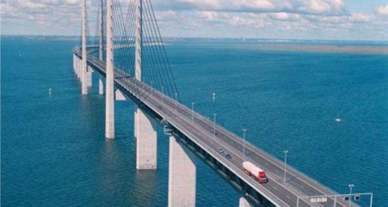 طرح مناقصة مشروع جسر الملك حمد وربط سكة الحديد بين المملكة والبحرين