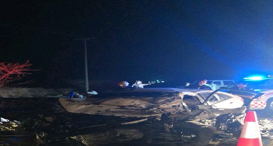 بالصور.. مصرع شخصين وإصابة 3 آخرين في حادث تصادم بمكة