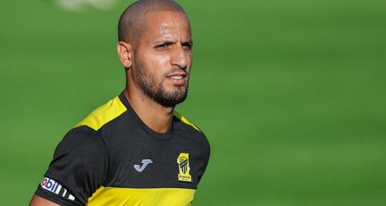 كريم الأحمدي يعاني مع الاتحاد