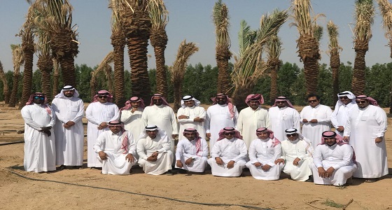 22 مرشداً زراعياً يزورون الحقل الإرشادي في محافظة بيشه