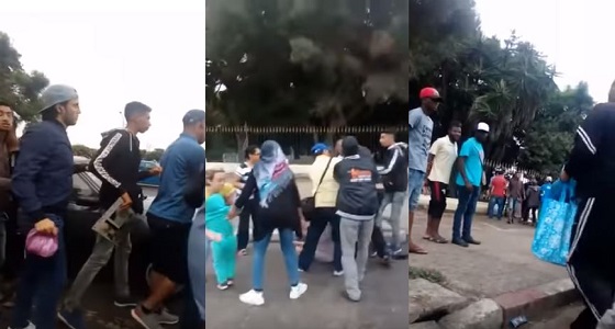 بالفيديو.. رجل ينهال على زوجته بالضرب ويسحلها في الشارع بطريقة وحشية