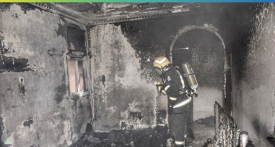 بالصور.. إصابة رجل وامرأة في حريق بجدة