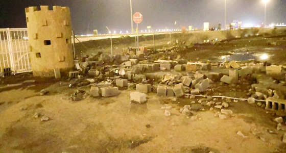 لجنة عاجلة للتحقيق في سقوط مبنى جداري بمركز حكومي في المدينة