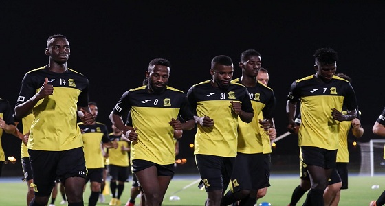 مدرب لاتيني في طريقه لقيادة الاتحاد