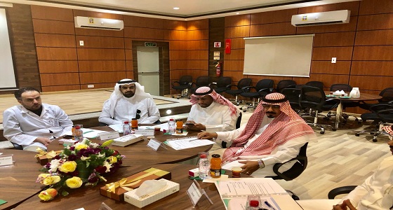 مستشفى الولادة والأطفال بتبوك يعقد أولى جلسات المجلس الاستشاري للمرضى وأسرھم