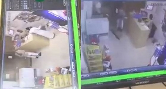 بالفيديو.. كاميرا تكشف محاولة سرقة لبقالة في الرياض