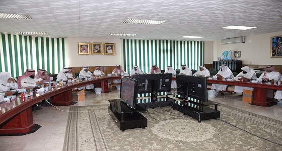 4 أوراق عمل في مجلس عسير التعليمي