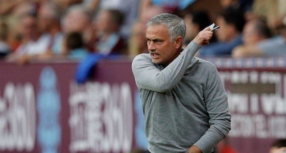 مدرب مانشستر يونايتد يقبل السجن لعام واحد