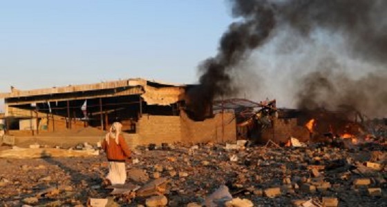 &#8221; بوارج التحالف &#8221; تقصف مخازن أسلحة للحوثيين بالحديدة