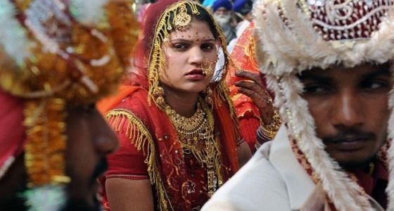 شاب يتخلى عن عروسه في يوم الزفاف بسبب ” واتساب “