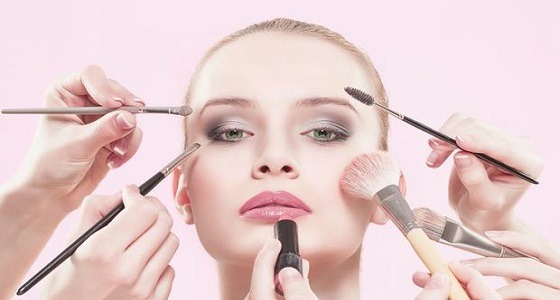 خطوات تساعدك على حماية مكياجك من حر الصيف