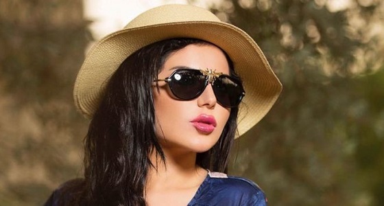 بالصور..حليمة بولند تغادر المملكة