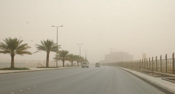 تنبيه لأهالي 5 مناطق من انخفاض الرؤية بسبب العوالق الترابية