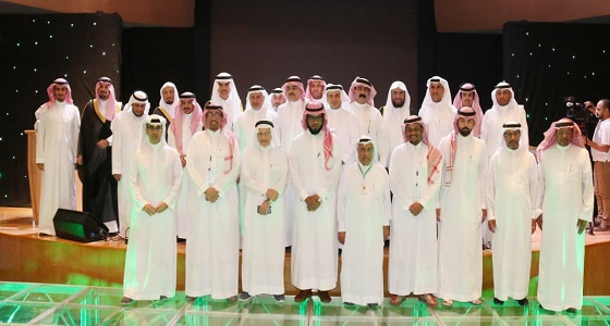 د. الربيعة: 132 مليار ريال مساعدات السعودية للعالم من 2007 إلى 2017.. والملك سلمان مدرسة في العمل الإغاثي والإنساني