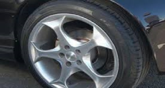 أخ يدهس شقيقه تحت عجلات مركبته عن طريق الخطأ في جازان