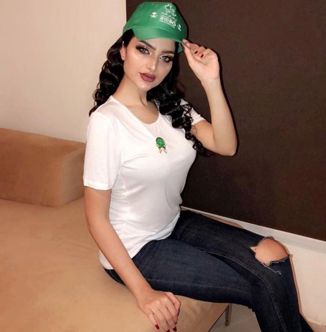 ملكة جمال العرب &#8221; سارة الحاج &#8221; في اليوم الوطني