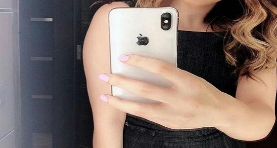 بالصورة.. فنانة شهيرة تثير الجدل بعد ظهورها دون ماكياج