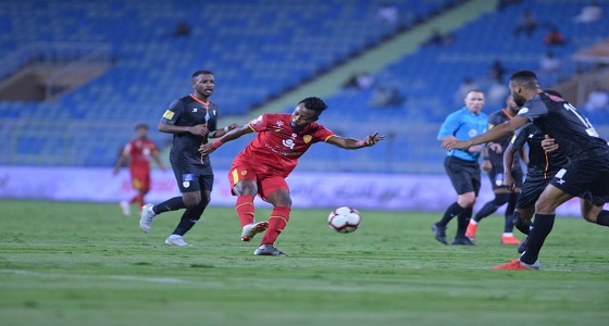 بالصور.. الشباب يخطف فوزًا قاتلًا من القادسية