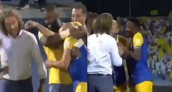 بالفيديو.. مدرب النصر يصفع ” امرابط ” و ” موسى “