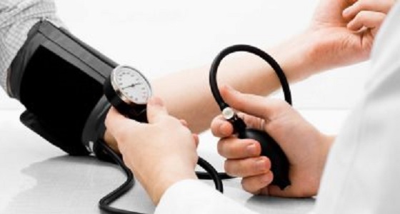 بالفيديو.. مخاطر إهمال علاج ضغط الدم