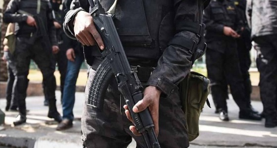 مقتل 9 إرهابيين في تبادل لإطلاق النار مع قوات الشرطة بمصر