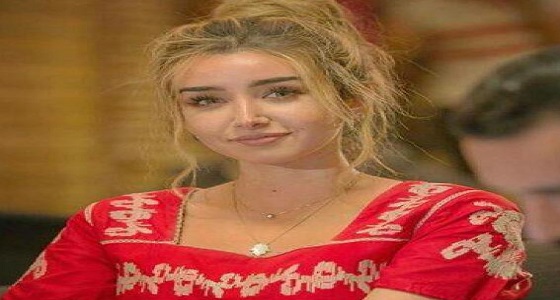 شقيقة هنا الزاهد تشعل مواقع التواصل بجمالها.. شاهد الشبه بينهما