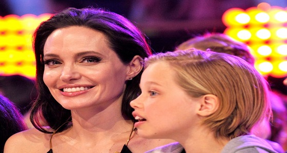 بالصور.. حياة ابنة براد بيت وأنجلينا جولي معرضة للخطر بعد انفصالهما