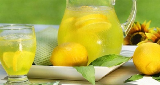 5 تحذيرات من عصير الليمون