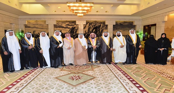 الأمير فيصل بن بندر يستقبل أعضاء الجمعية الخيرية الصحية لرعاية المرضى ” عناية “