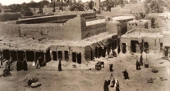 ” صورة ” نادرة لأول مطعم شعبي بالرياض تعود لعام ١٣٧٤هـ