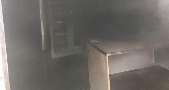 بالصور.. خلل عرضي يتسبب في نشوب حريق داخل مدرسة أهلية بعفيف