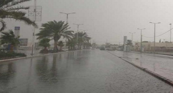شلل شبه تام بشوارع وأحياء جازان بسبب الأمطار