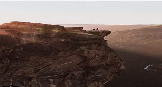 سقطا من فوق قمة جبل إلى حتفهما أثناء التقاط صور زفافهما