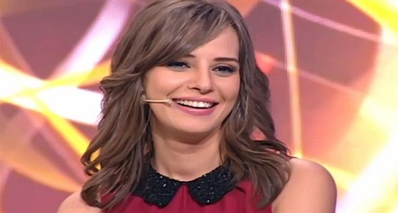 بالفيديو.. بعد اتهامها بالماسونية.. إيمان العاصي تكشف معنى وشم ذراعها